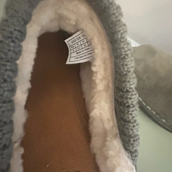 UGG Brand New Olive Green Suede Clogs with Knit Trim - Picture 4 of 9